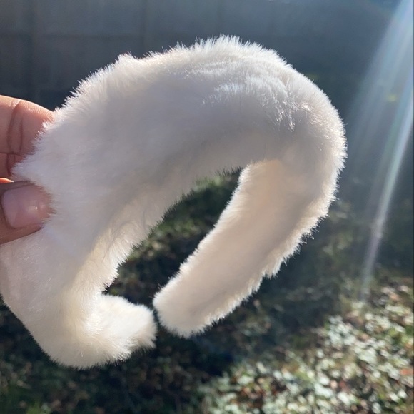 Off white fur headband - Picture 1 of 1